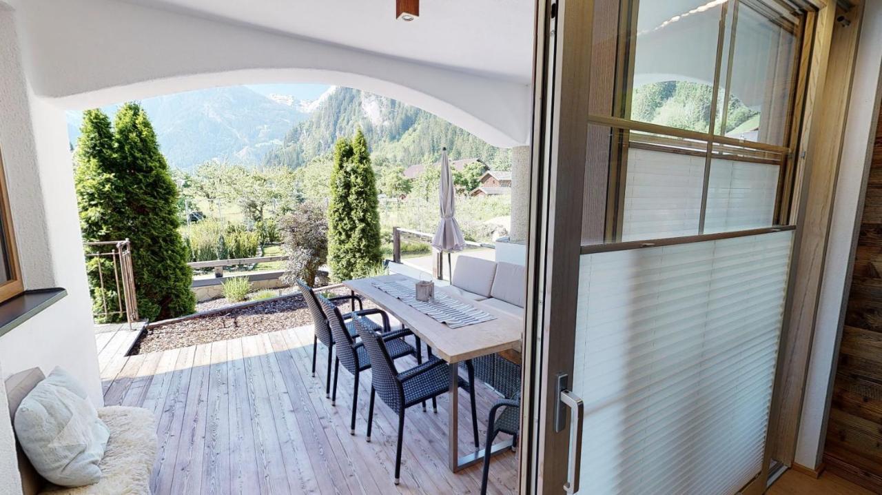 Appartements "Da Zillertaler Und Die Geigerin" Mayrhofen Bagian luar foto