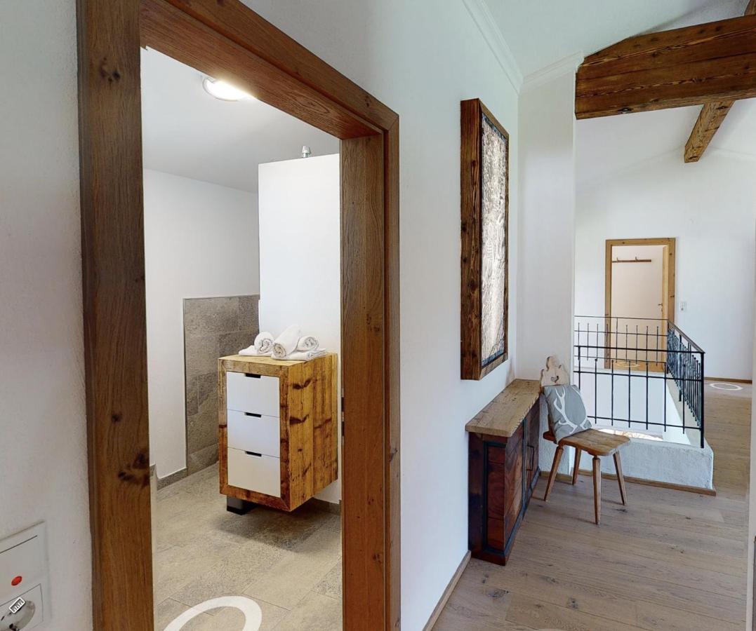 Appartements "Da Zillertaler Und Die Geigerin" Mayrhofen Bagian luar foto