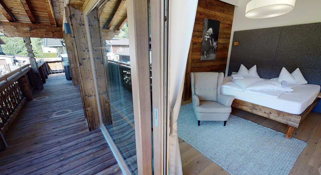 Appartements "Da Zillertaler Und Die Geigerin" Mayrhofen Bagian luar foto