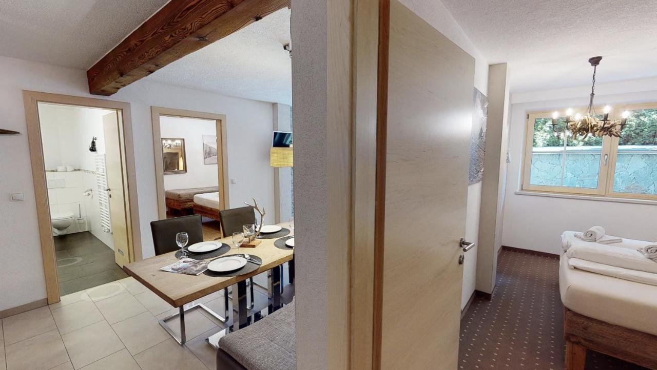 Appartements "Da Zillertaler Und Die Geigerin" Mayrhofen Bagian luar foto