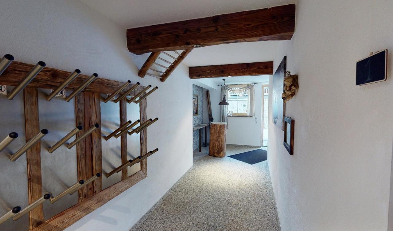 Appartements "Da Zillertaler Und Die Geigerin" Mayrhofen Bagian luar foto
