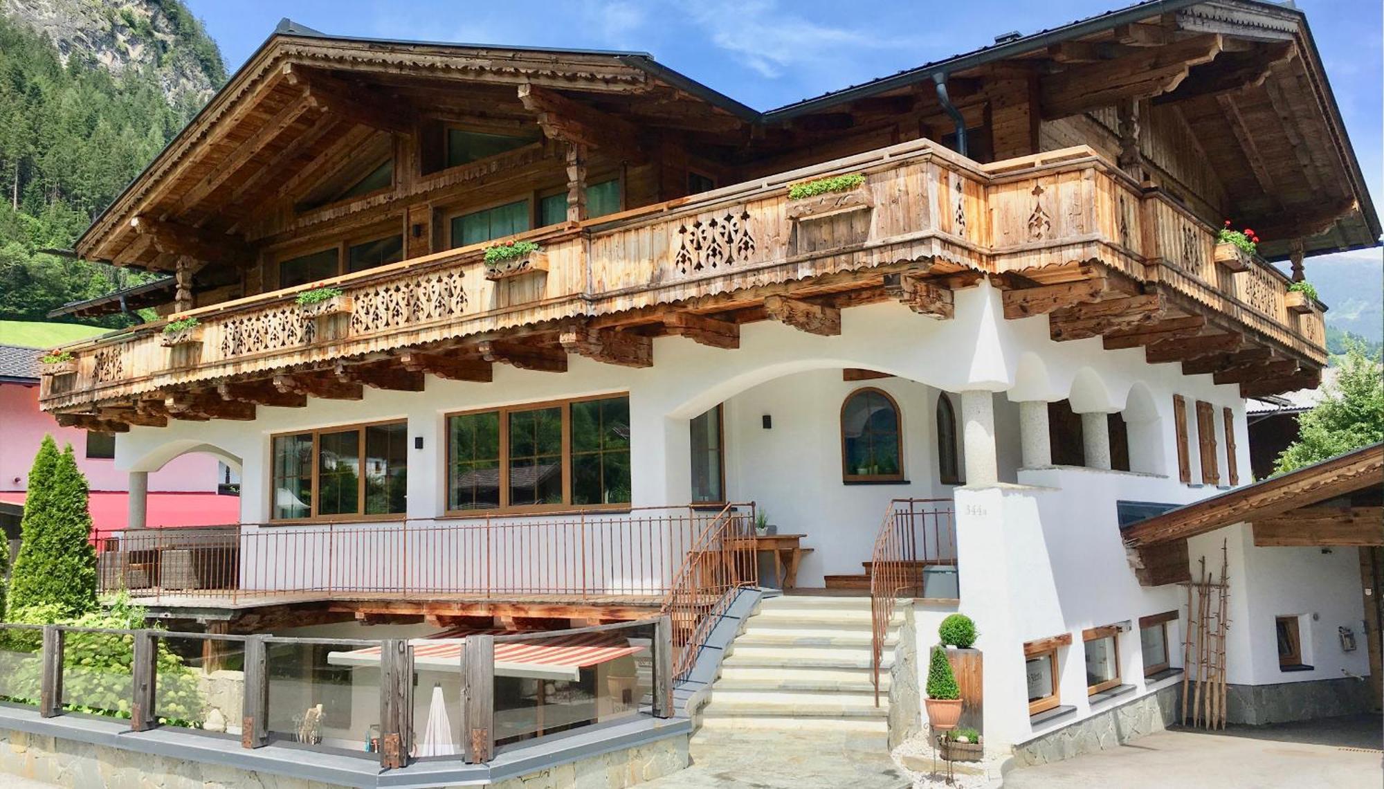 Appartements "Da Zillertaler Und Die Geigerin" Mayrhofen Bagian luar foto